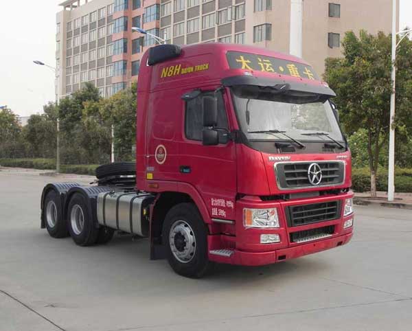 山西大运 新N8E 重卡 375马力 6×4 牵引车(CGC4250D5ECCD)