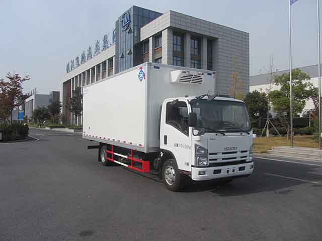 镇江飞驰 飞球 190马力 4×2 冷藏车(ZJL5100XLCA5)