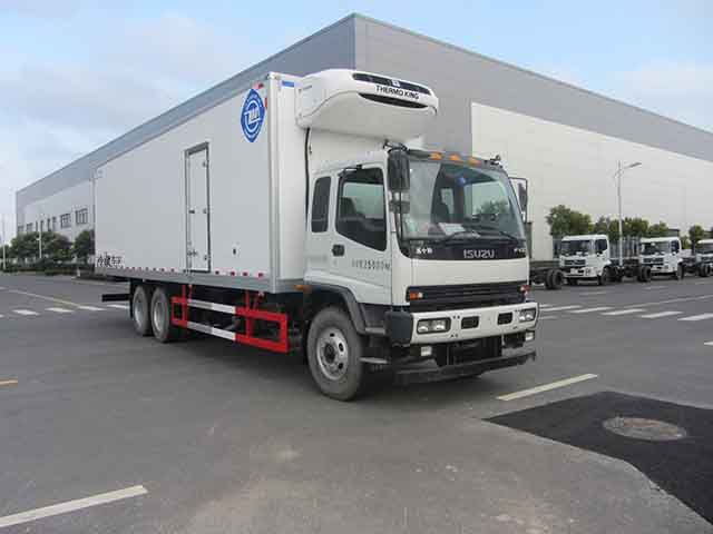 镇江飞驰 飞球 300马力 6×4 冷藏车(ZJL5250XLCQ5)