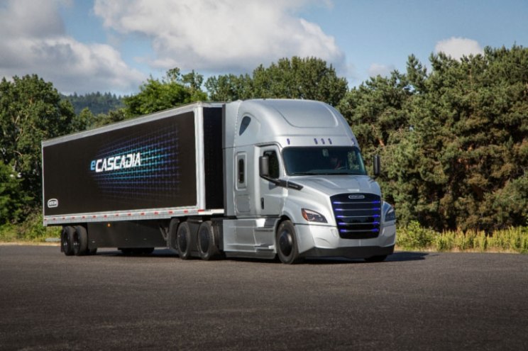 Freightliner eCascadia