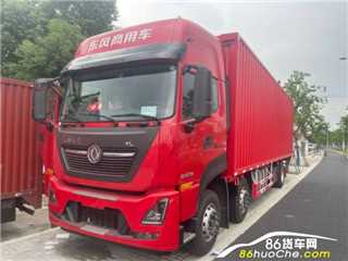 东风商用车 天龙6X2厢式车国六排放 天龙，  龙擎版300马力发动机