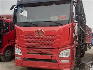 青岛解放 解放JH6 前四后八猪笼车货车