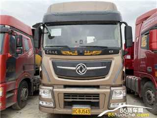 东风商用车 天龙旗舰 牵引车带13米平板挂牵引车