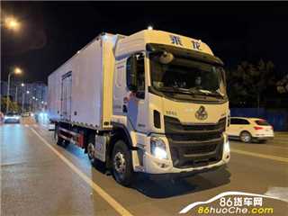 陕汽重卡 德龙F3000  9米6
