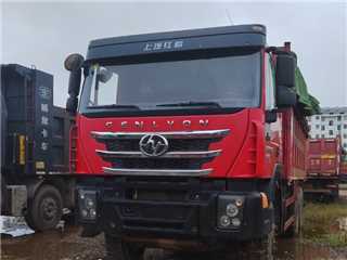 莆田二手上汽红岩 杰狮 杰狮后八轮自卸车