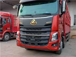 东风柳汽 乘龙 H7带液缓前四后八9米6高栏货车