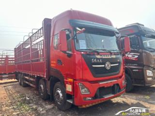 东风商用车 天龙 465马力9.6米高栏车