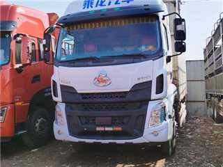 东风柳汽 乘龙 9米8大单桥厢式货车