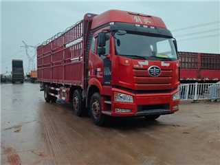 一汽解放 解放J6P 前四后四9.6米高栏货车