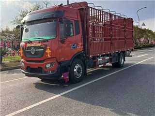 东风商用车 天锦 6.8米高栏货车