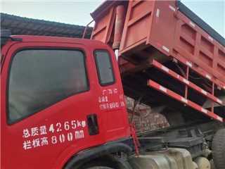 东风股份 金刚 自卸车