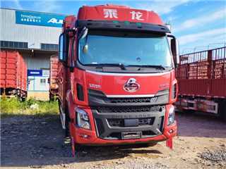 东风柳汽 乘龙 乘龙6米8高栏货车