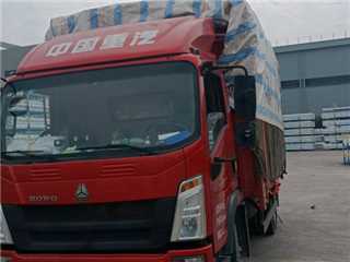 中国重汽 HOWO悍将 ZZ5047CCYG3215E145载货车