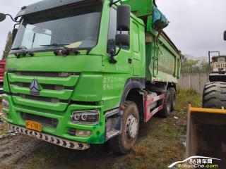 汉中二手中国重汽 豪沃重卡 豪沃ZZ3257N3647E1