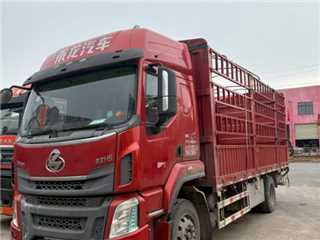 百色二手东风柳汽 乘龙 乘龙6米8高栏