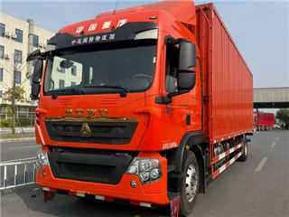 中国重汽 豪沃TX 豪沃9米8大单桥厢车