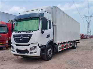 东风商用车 天锦 天锦9米8大单桥厢车