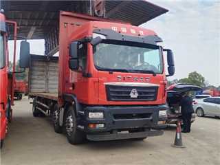 鹰潭二手中国重汽 SITRAK G5 汕德卡前四后四9米6飞翼