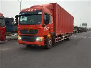 贵阳二手中国重汽 豪沃TX 豪沃9米8大单桥带尾板