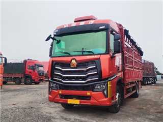 中国重汽 豪沃TX 豪沃MAX单桥6米8高栏