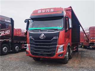 东风柳汽 乘龙 乘龙H7前四后四9米6飞翼