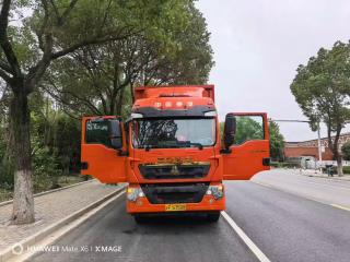 浦东二手中国重汽  9米8大单桥 