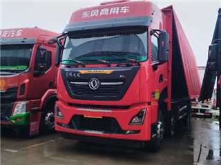 成都二手东风商用车 天龙 前四后八9米6飞翼