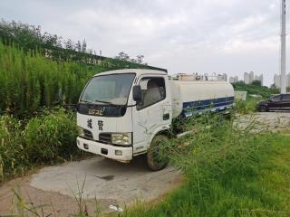 武汉二手东风股份 多利卡 4米2洒水车