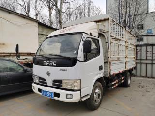 武汉二手东风股份 多利卡 4米2仓兰货车