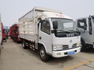 武汉二手东风股份 多利卡 4米2仓兰货车